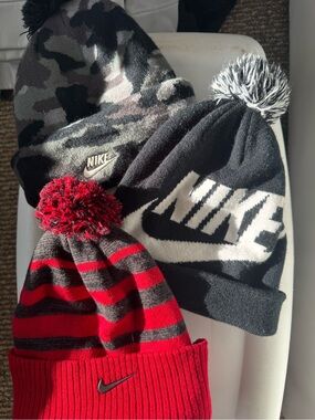 Nike Kids Pom Beanies